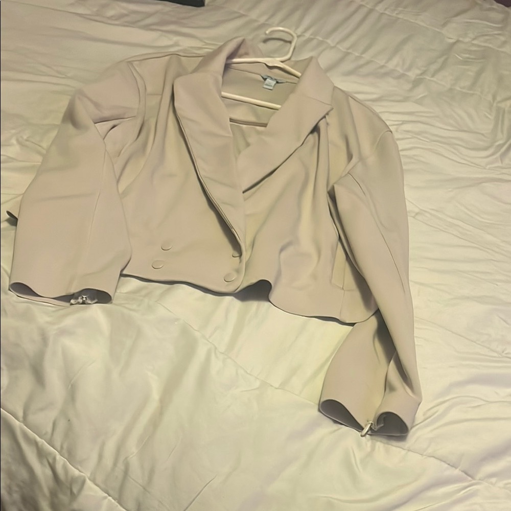 Women's Cream Blazer